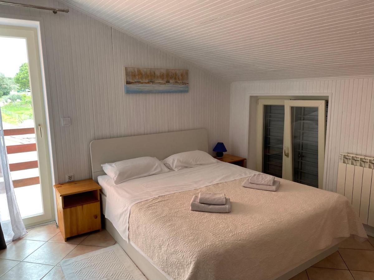 B&B Sea Joy Ровинь Экстерьер фото